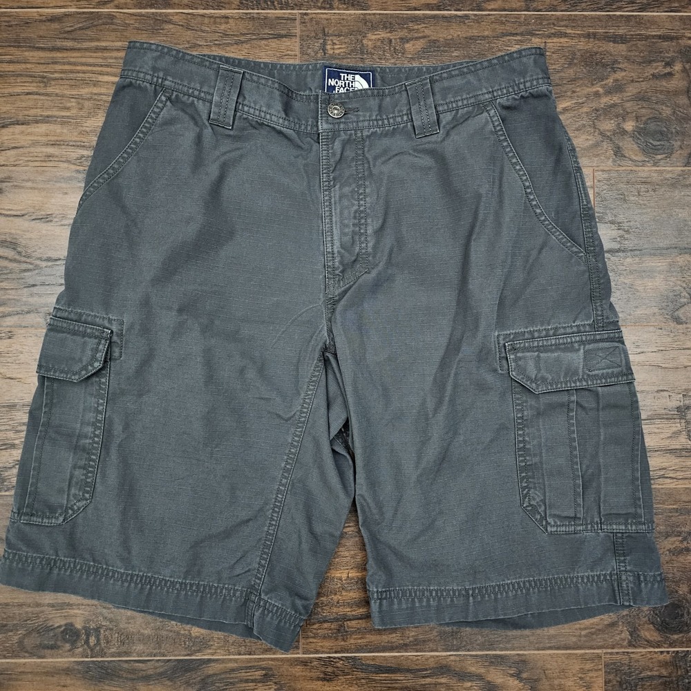 The North Face Mens 34 Shorts Regular Charcoal Gray Ripstop Cargo‎
